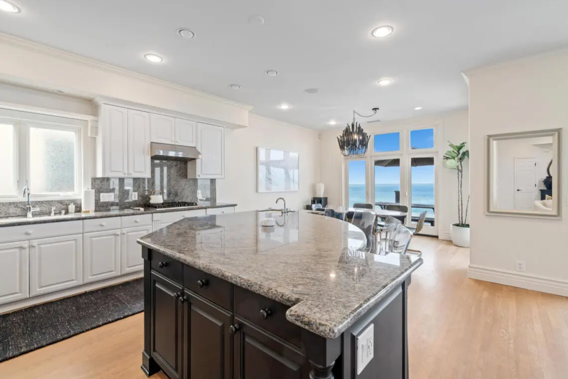 56286 146564 IjjSFS5SPaU0B8eA mCcJ B2ZdWAfrZ6DfpIukHs iA 6838d2a04c4a1.jpg